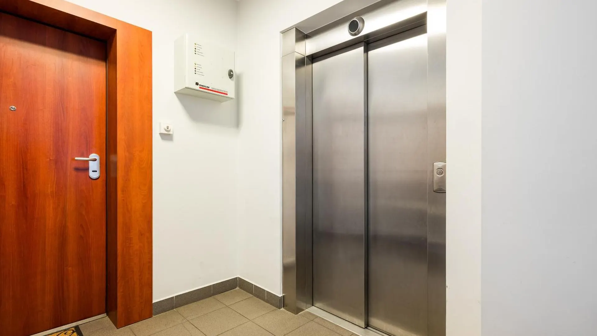 Metro Mlociny Stylish Apartment Warschau